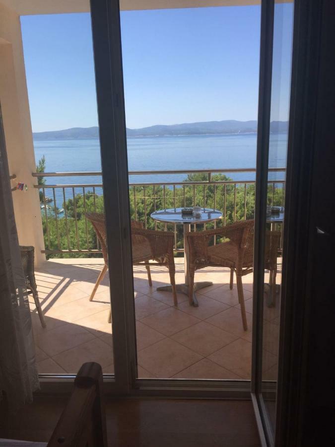 Villa Luka Brela Exteriör bild